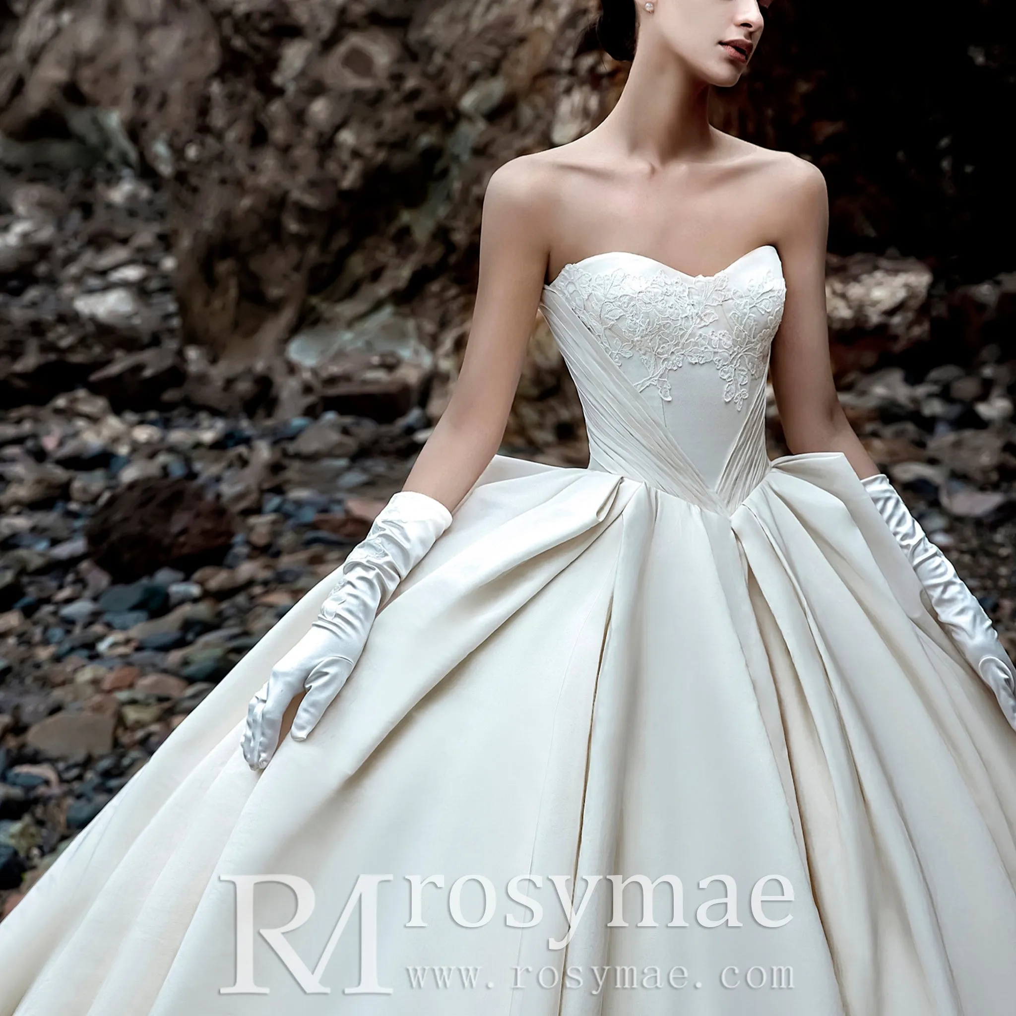 Ball Gown Satin Beach Wedding Dresses at affordable Price
