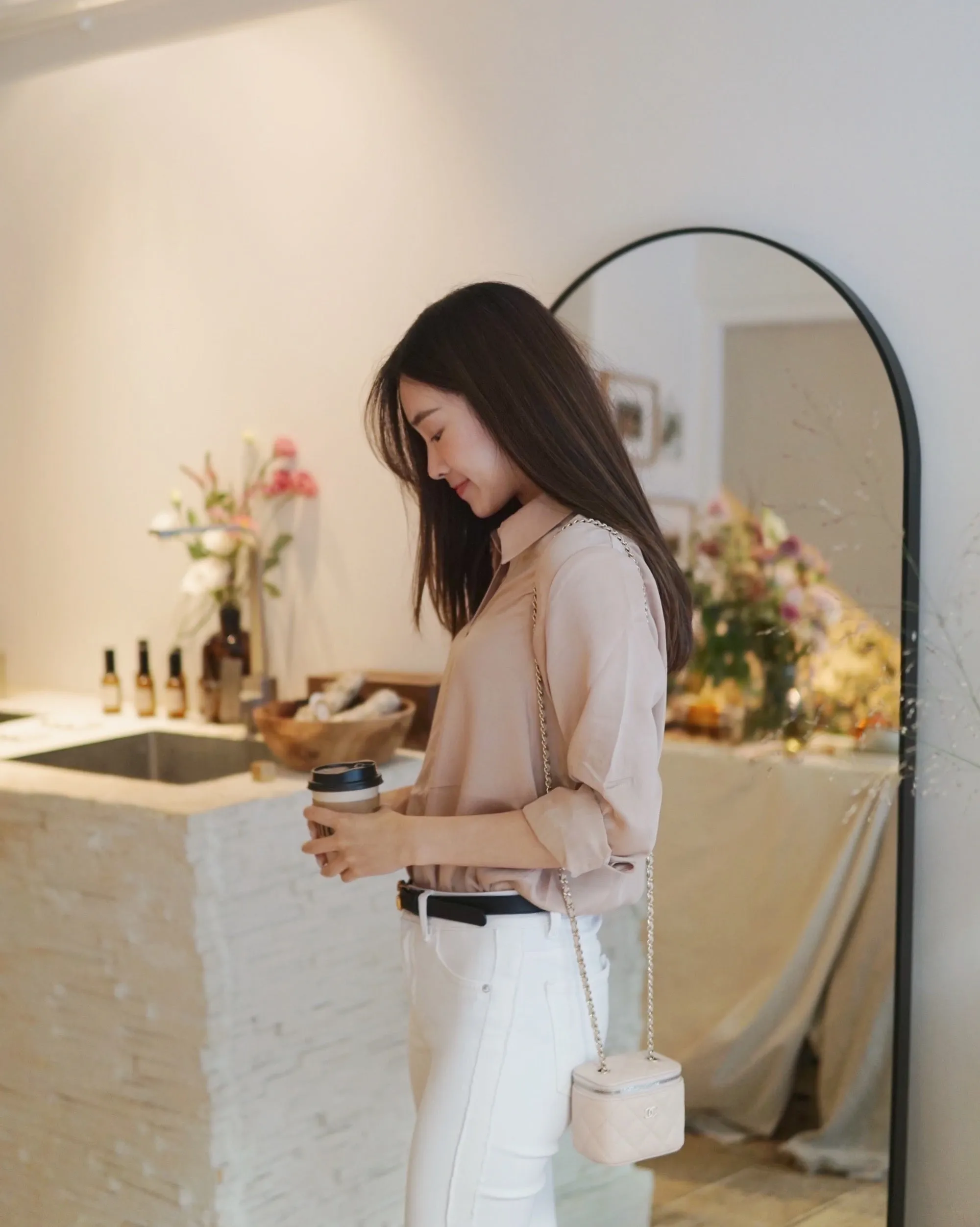 Dull Satin Slim Shirt