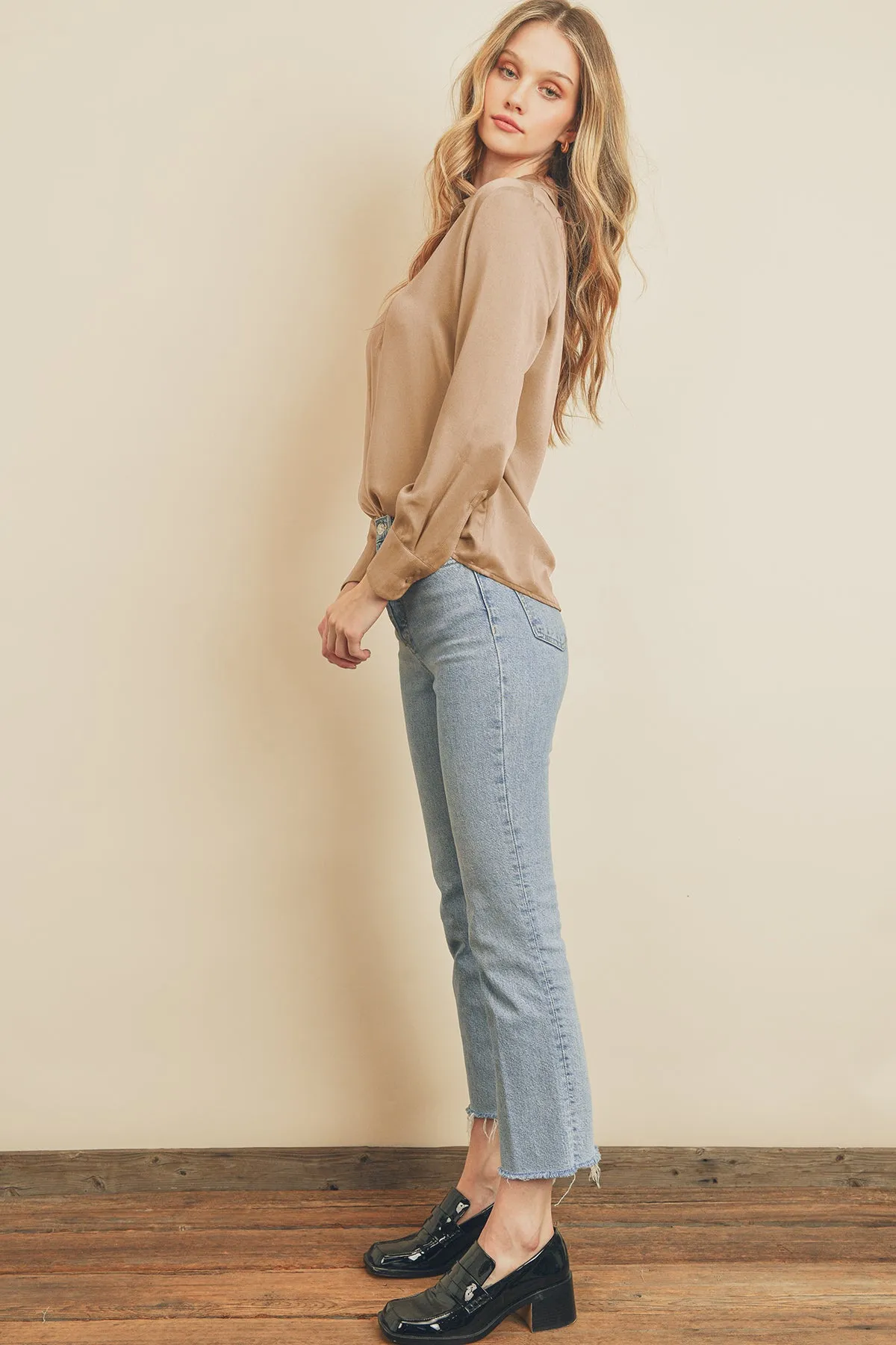 Dull Satin Slim Shirt