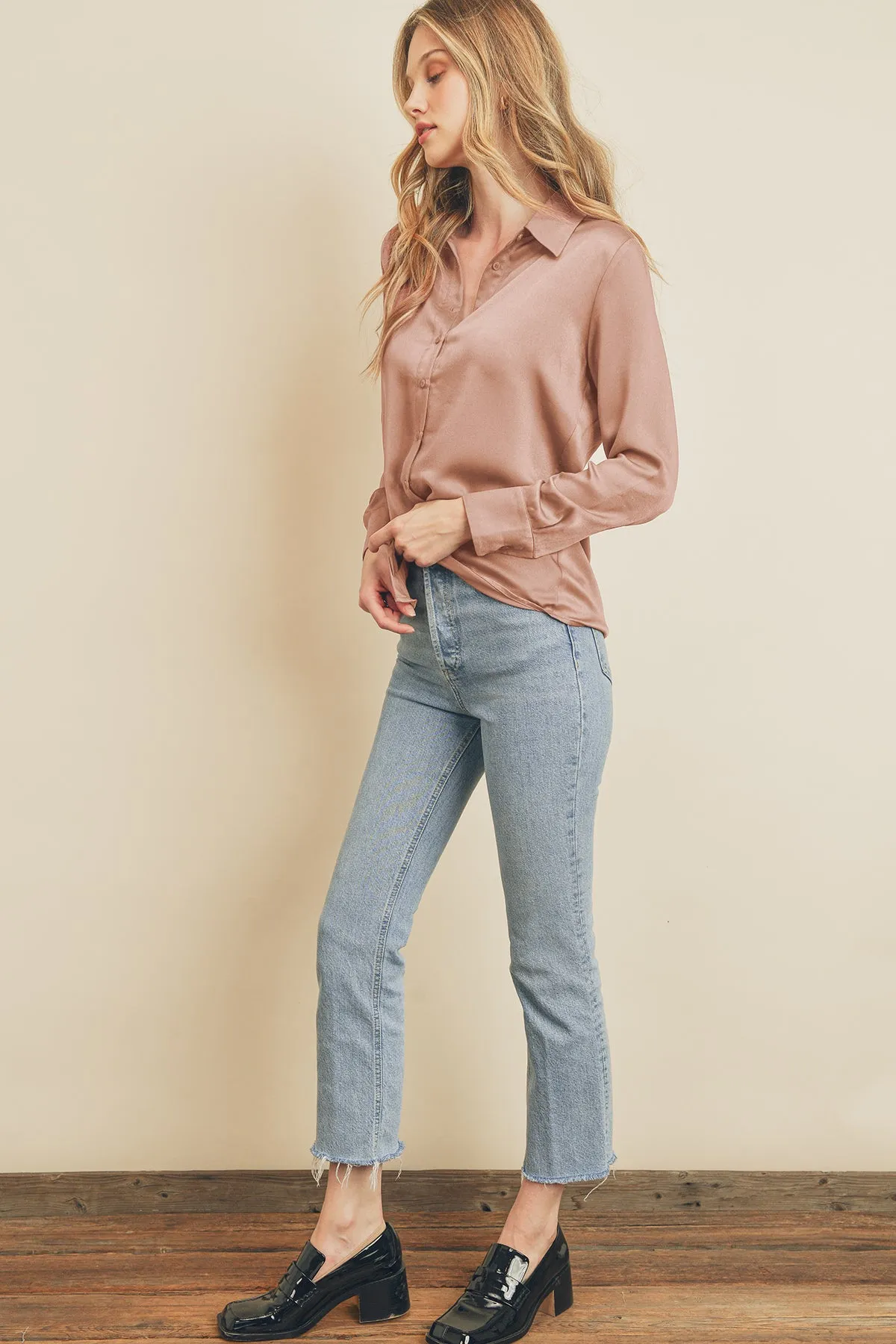Dull Satin Slim Shirt