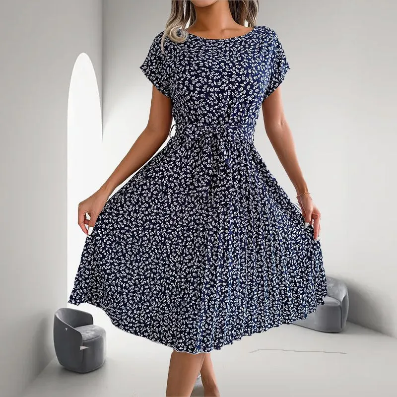 GRACE – FLORAL SHORT-SLEEVE PLEATED DRESS 🌸✨