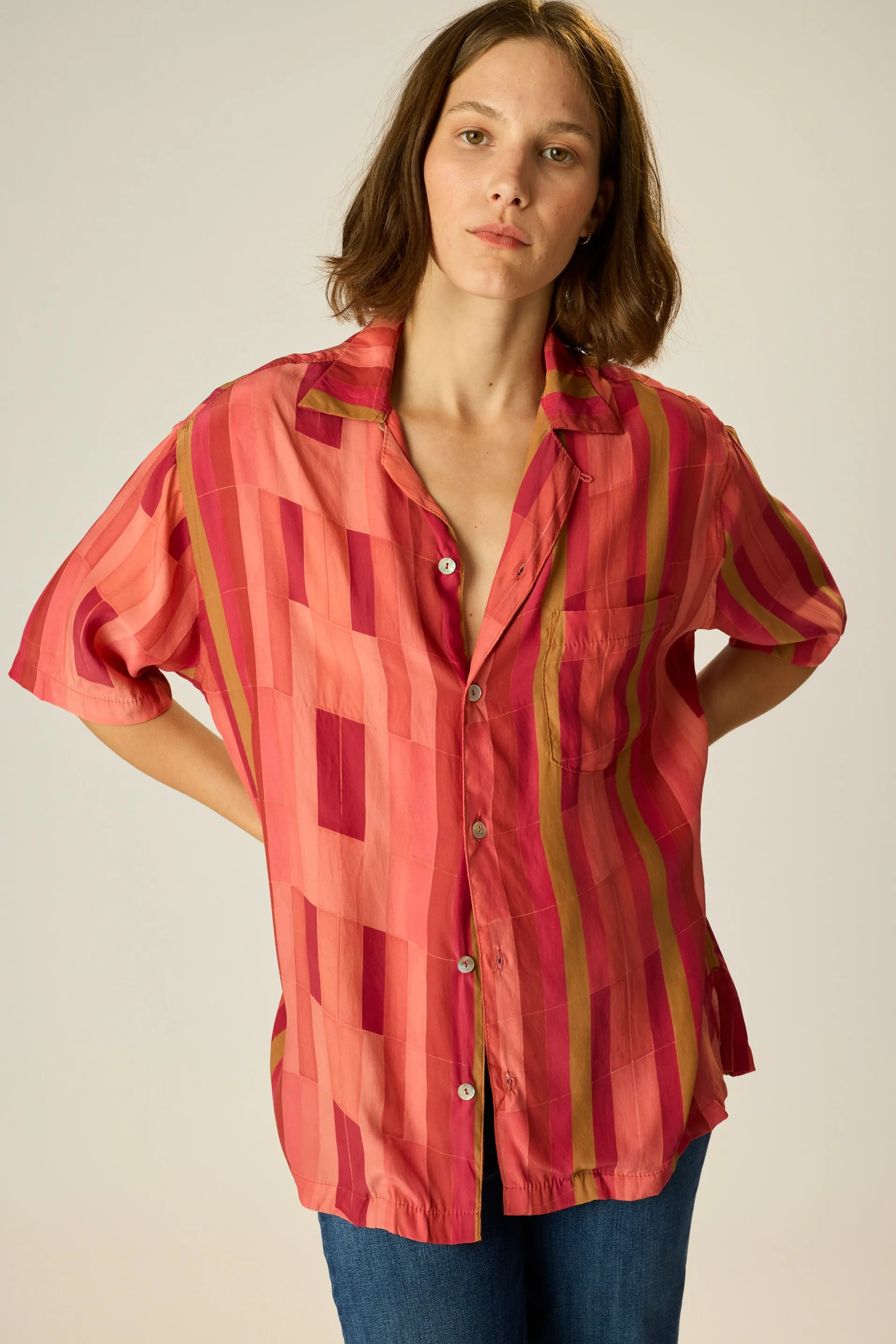 KEVIN SHIRT (UNISEX)