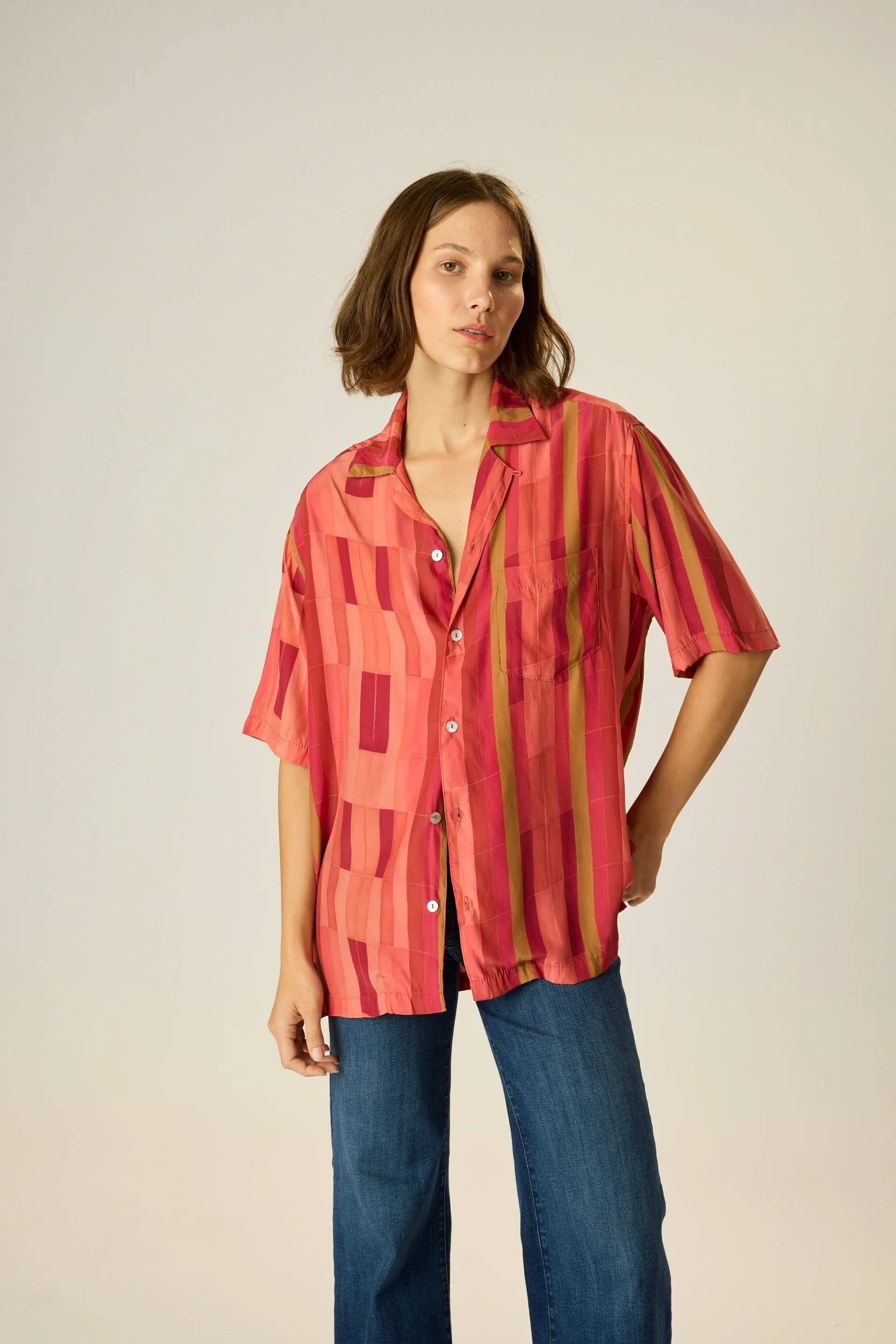 KEVIN SHIRT (UNISEX)