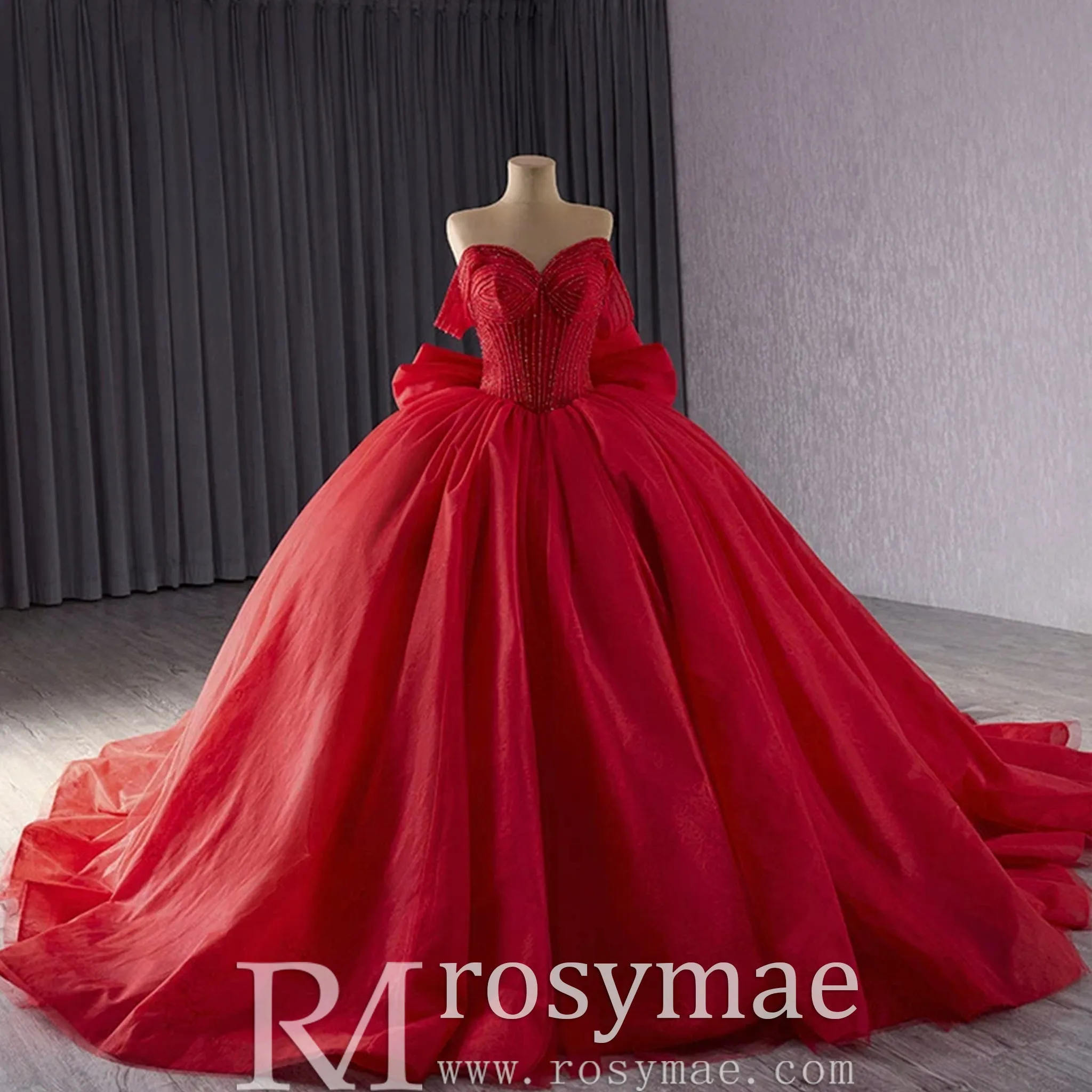 luxury Off-the-Shoulder Quinceanera Dress Pink Ball Gown Formal Gown