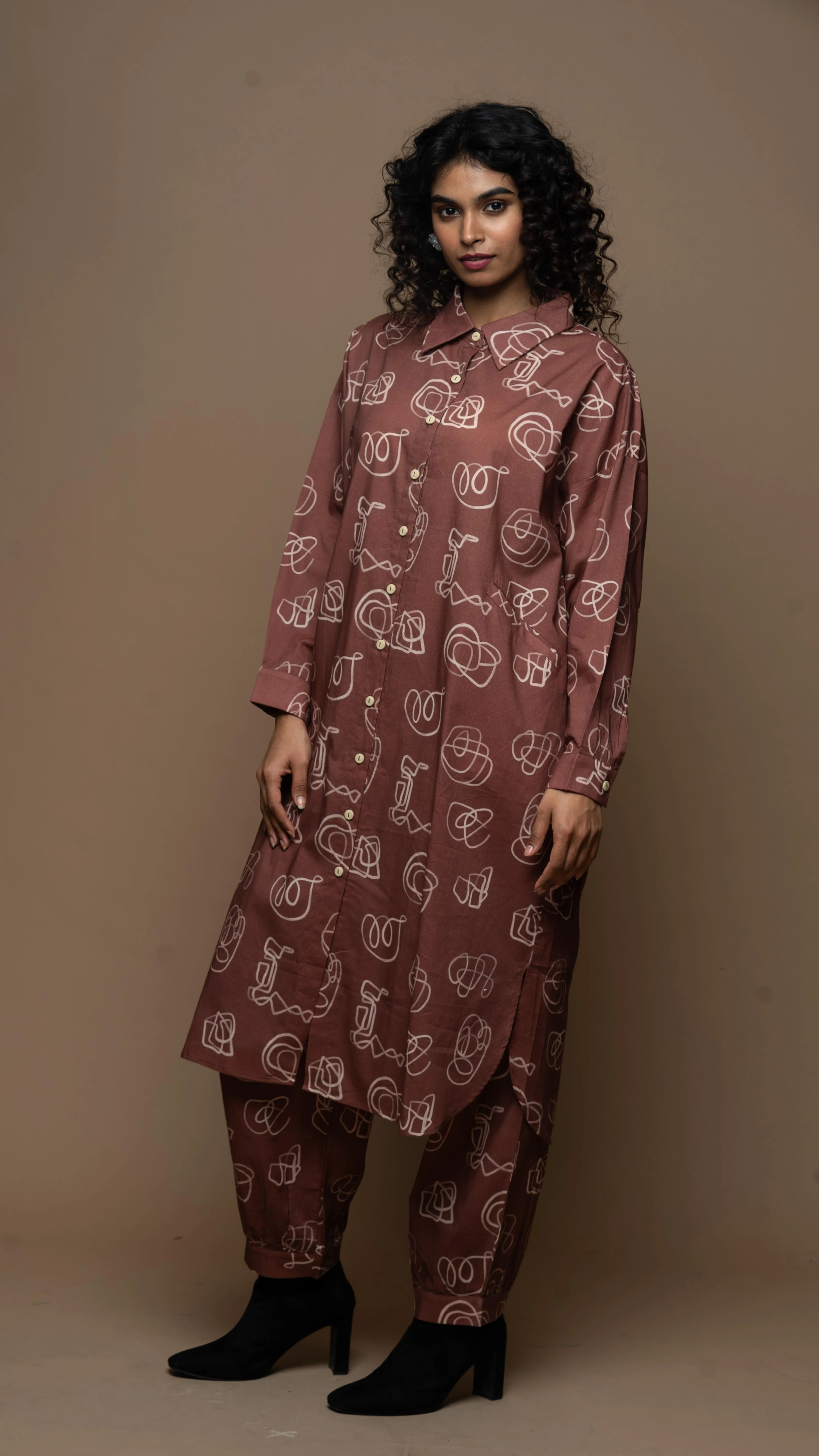 Marsala Arya Co-ord Kurta Set in And I dream more Pattern