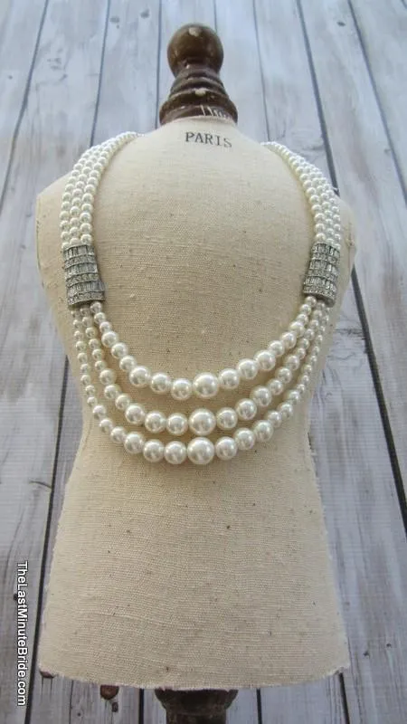 Multi Row Pearl and Rhinstone Necklace - 298214