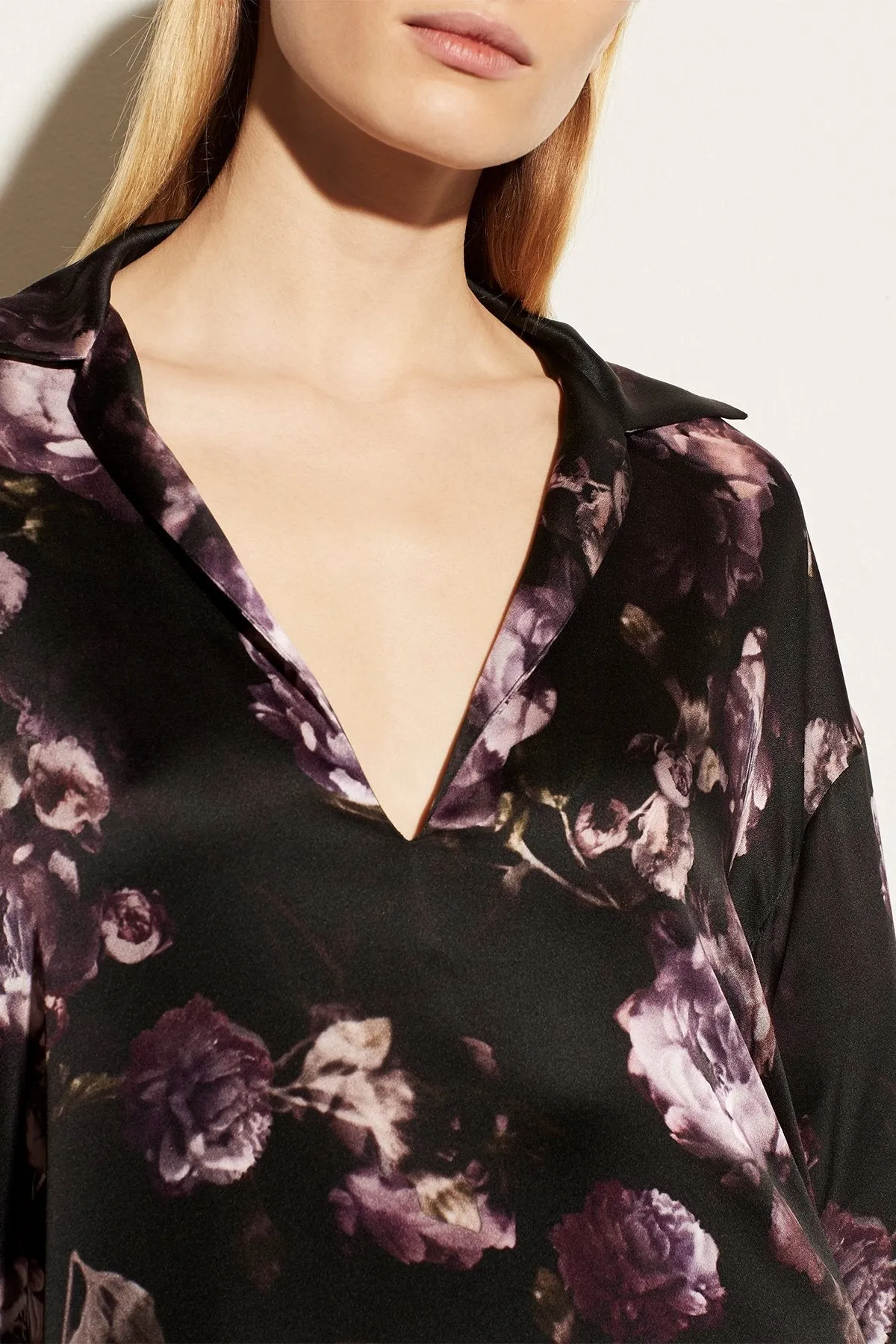 Night Garden Lapel Collar Silk Popover in Black