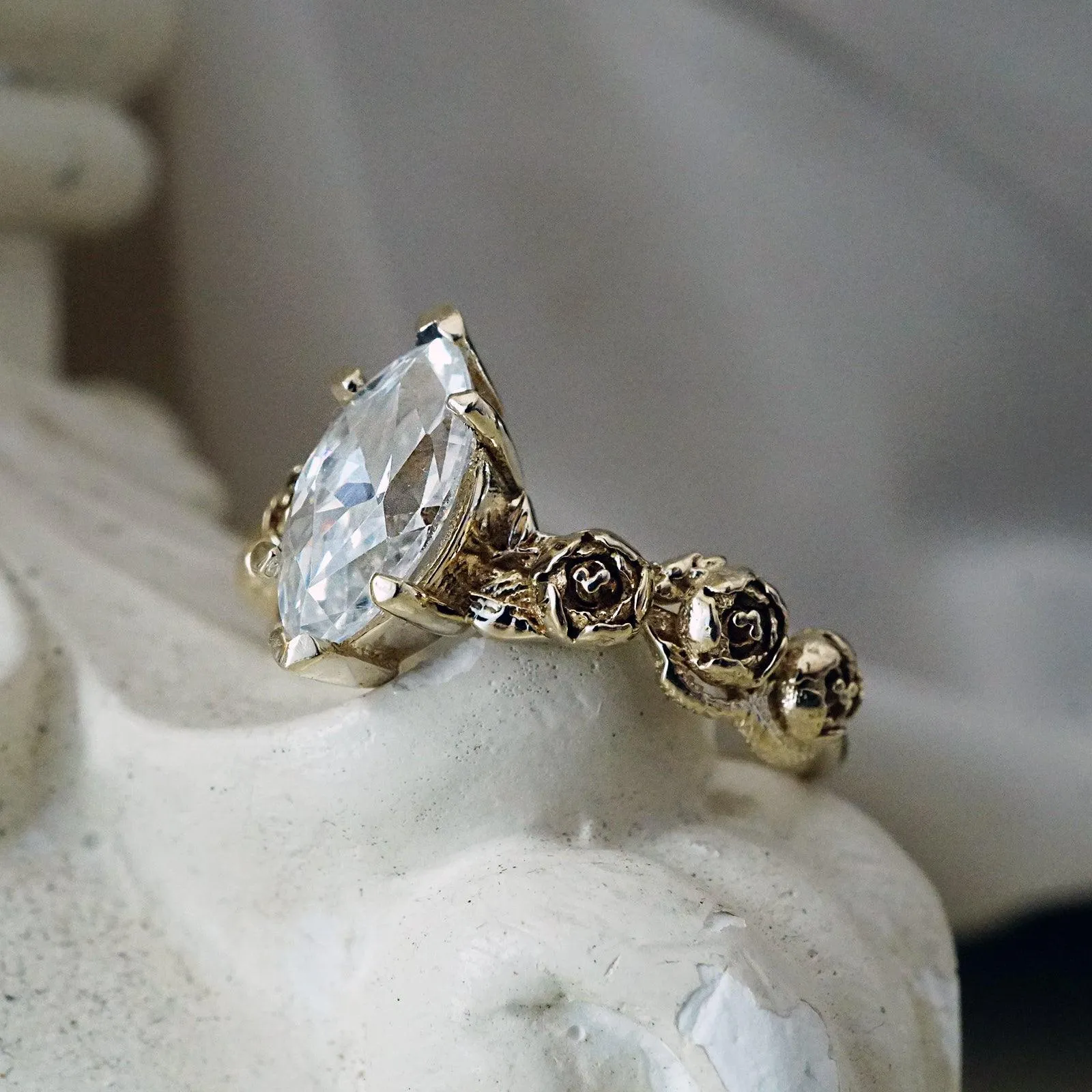 Peonies Marquise Diamond Ring, 0.9ct (Natural or Moissanite)