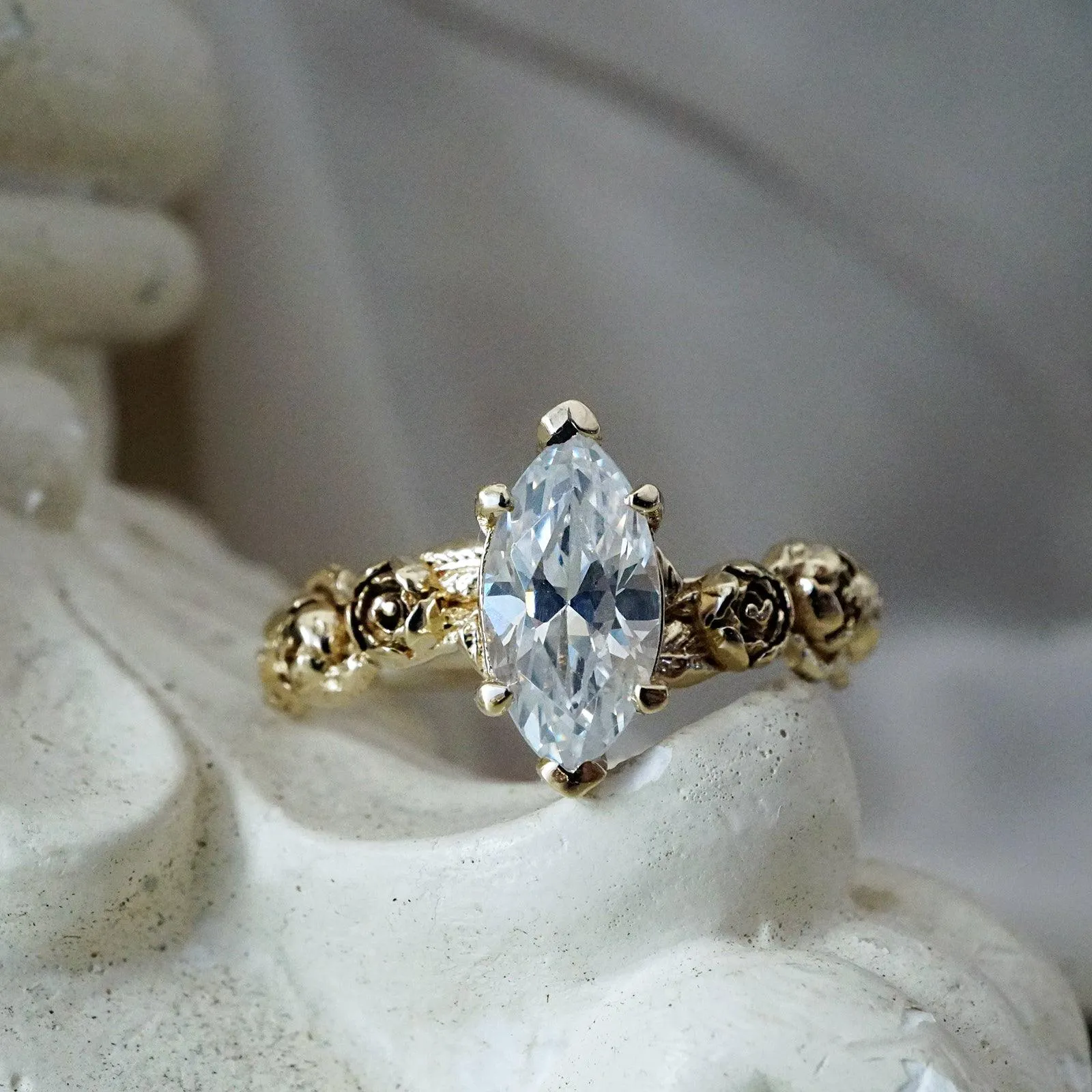 Peonies Marquise Diamond Ring, 0.9ct (Natural or Moissanite)