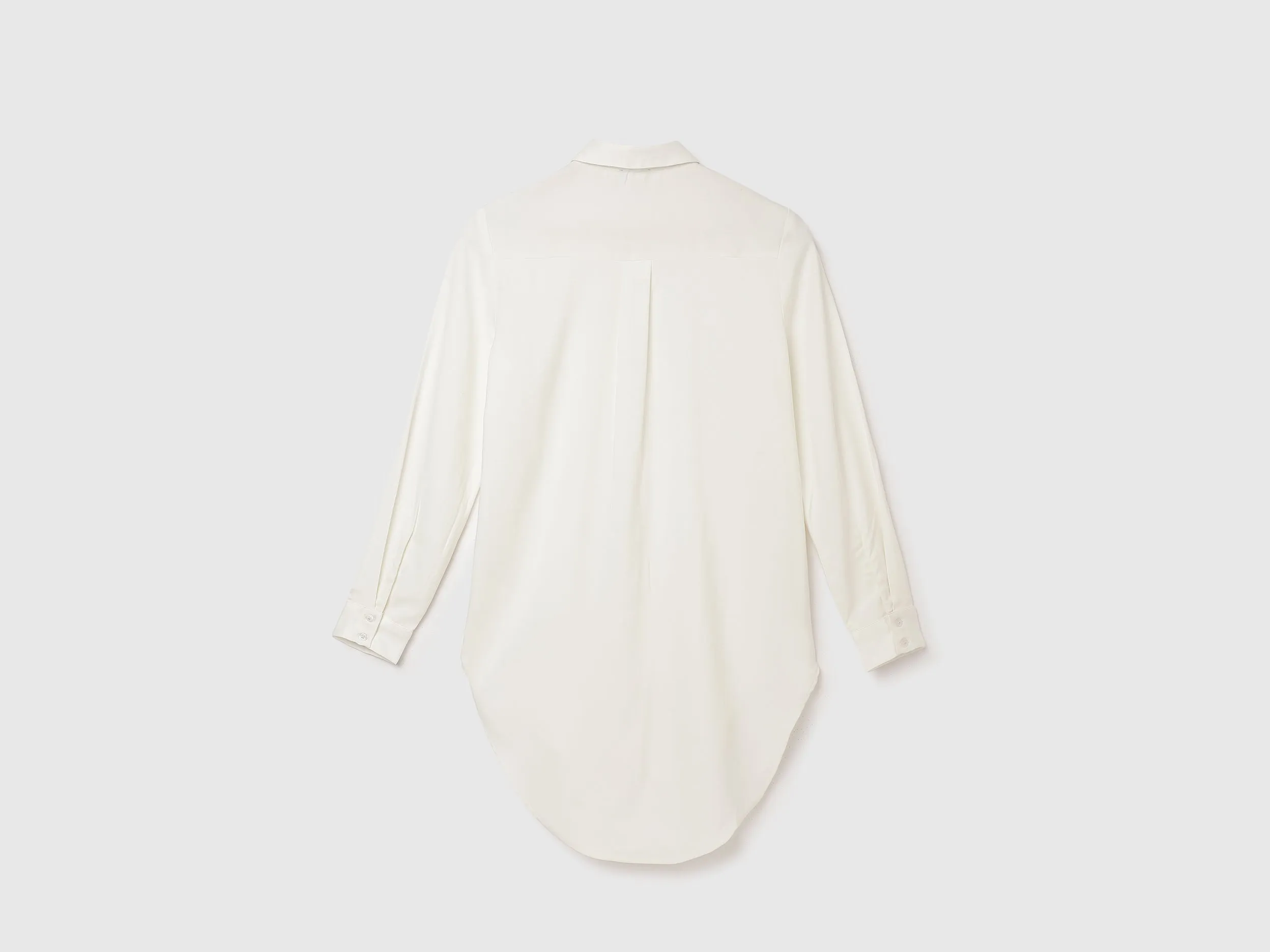 Relaxed-Fit Regular Collar High-Low Hem Shirt