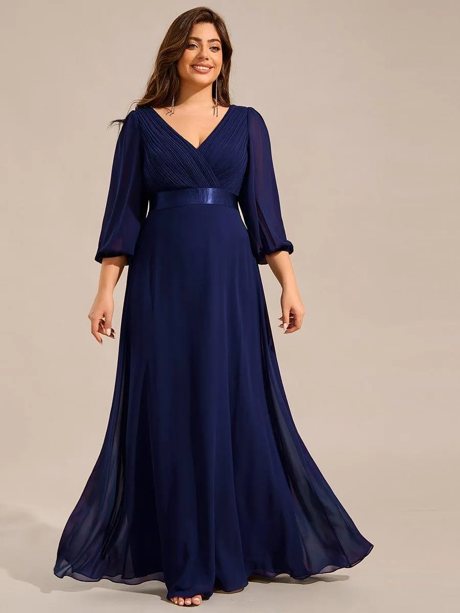 Robe de soirée taille empire plissée en mousseline de soie à manches longues