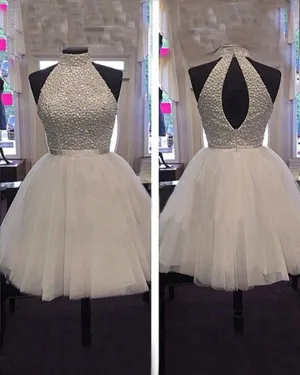 Sexy White Homecoming Dresses with Halter Neckline Beaded Tulle Ruffles Prom Party Gowns Cocktail Dress