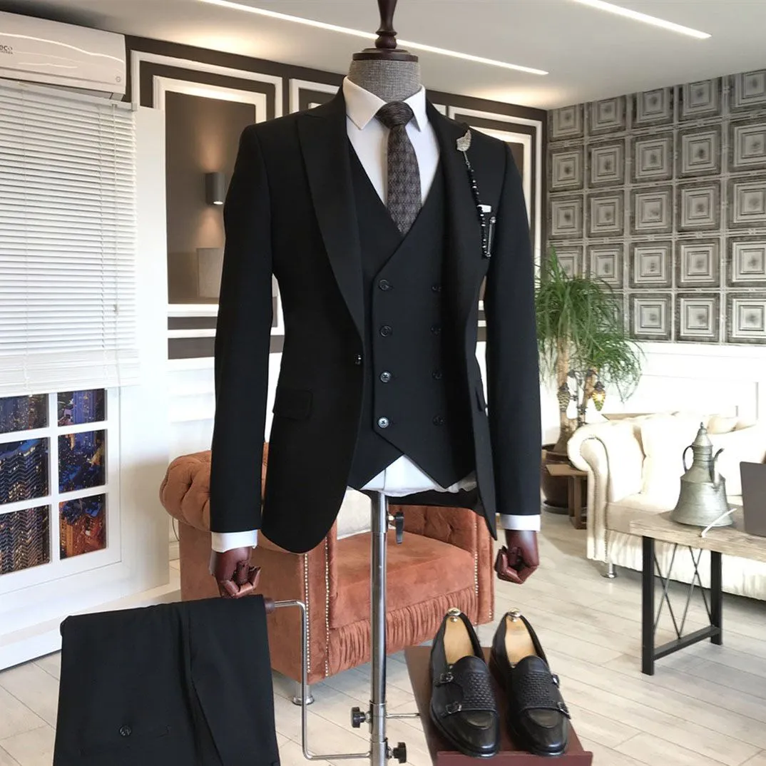 Traditional Black Peaked Lapel New in Slim Fit Men Suits