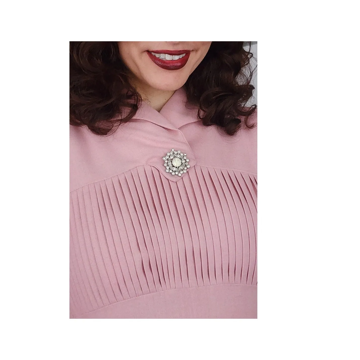 Vintage 40s Pink Dress Pleated Wool Belted w/Rhinestone Pin / S