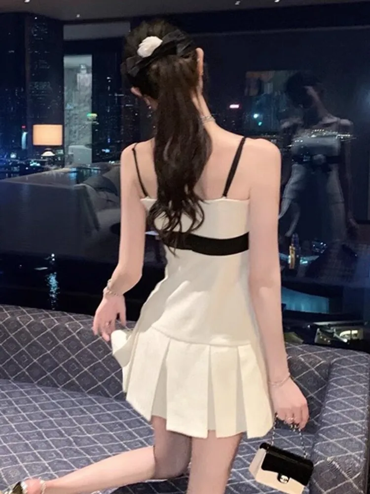 Women's French Elegant Small Fragrance Mini Dress Flower Pleated Mini Dress